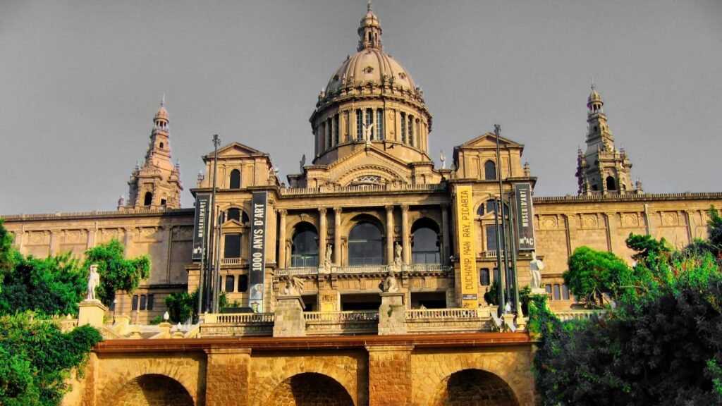 How Turkmenistan Telegram bloggers can collaborate with China advertisers in 2025