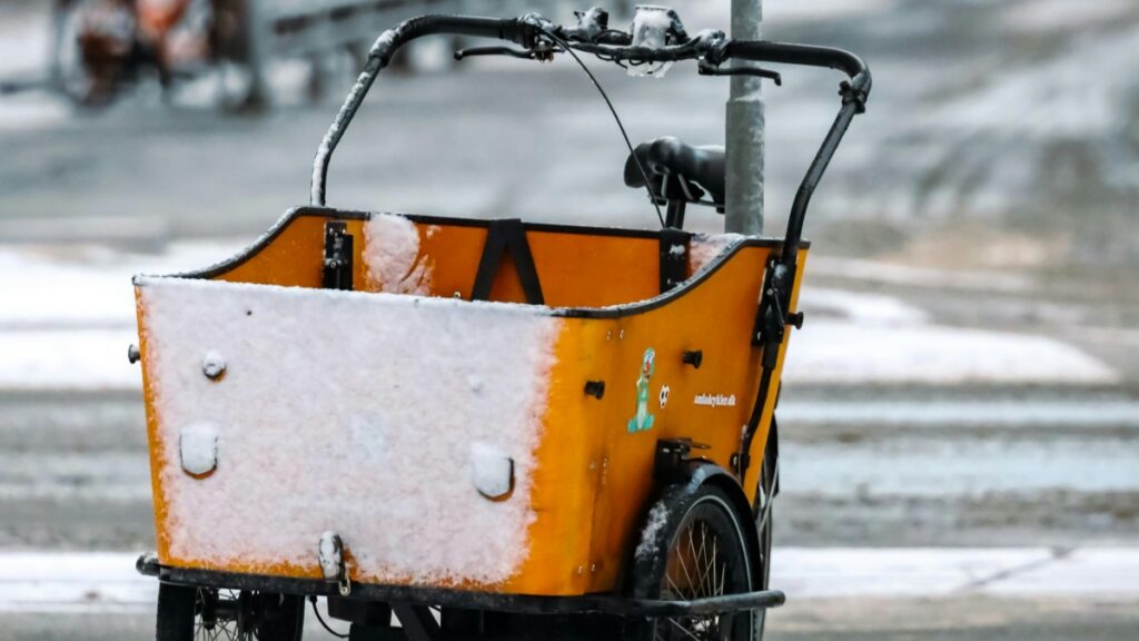 How Turkmenistan YouTube bloggers can collaborate with South Korea advertisers in 2025