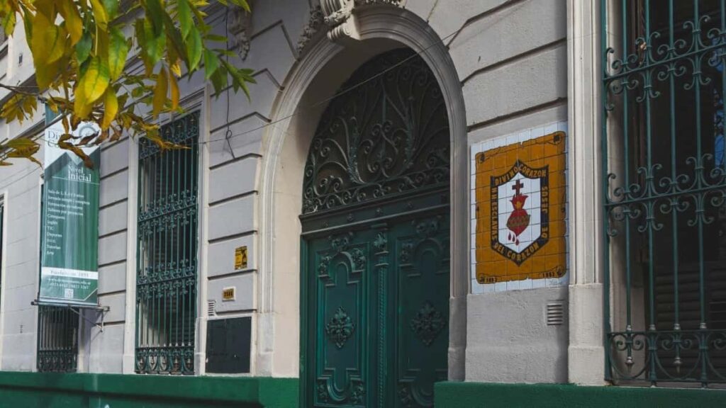 2025 Russia Instagram AllCategory Advertising Rate Card Türkmenistan üçin