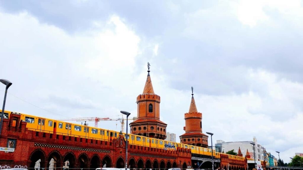 2025 Russiýa Snapchat ähli kategoriýa mahabat nyrhlary kartasy