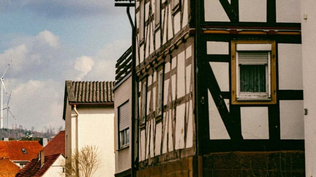 2025 Kanada Twitter Reklama Bahalary we Türkmenistan Üçin Tejribe