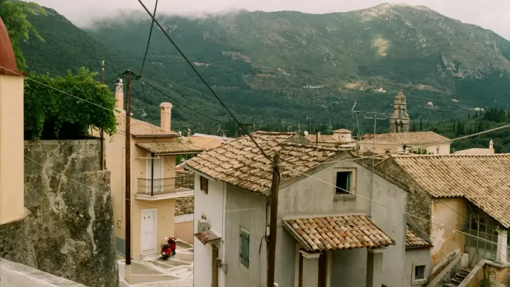 Özbegistanda Threads döredijileri üçin gowşuryş kampaniýasyna gatnaşmak we bu platformanyň täzelikleri.