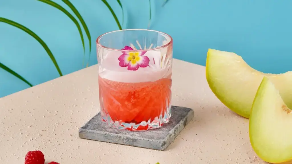 Turkmen ýaranlara we içerik döredijilere niýetlenen praktiki gollanma — Threads arkaly Grek brendleri bilen aragatnaşyk, unboxing wideo teklipleri we ýerli strategiýalar.