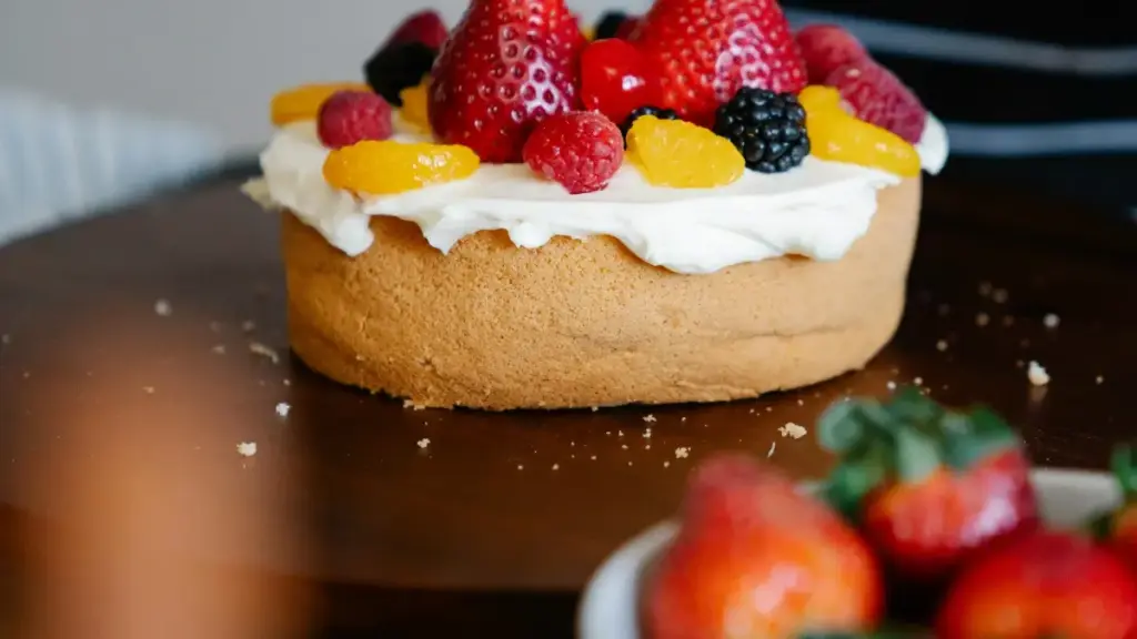 Russiýa Twitter döredijilerini tapyp, işjeňlik esasly kampaniýalary başlatmagyň praktiki usullary.