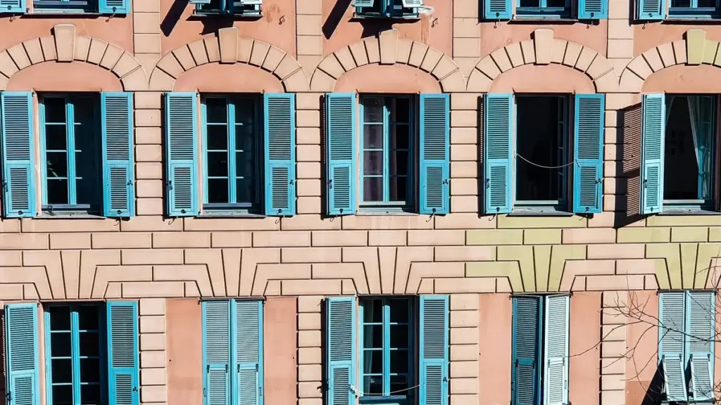 Slowakiýaly YouTube döredijilerini tapmak we viral unboxing kampaniýasyny utgaşdyrmak üçin praktiki, ýerli ädim-ädem görkezme.