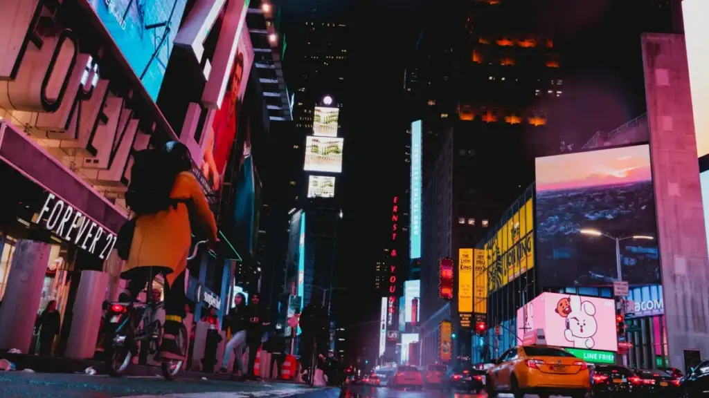 Arjantin Amazon döredijilerini tapmak, baha bermek we skinka önümlerini netijeli wagyzlamak üçin düşnükli, ýerli strategiýa we operasiýa gollanmasy.