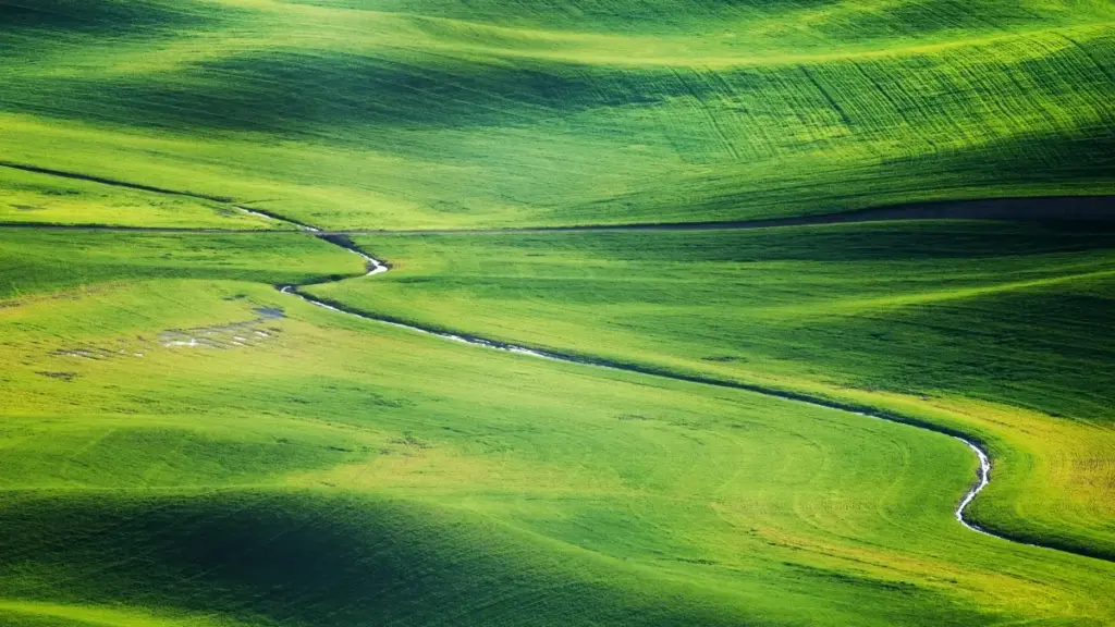 Telegram arkaly Finlandiýa brendlerine nädip ýetip, sponsorlar bilen ynam gurmaly we işleşmeli — praktiki we lokalizirlenen ädimler.