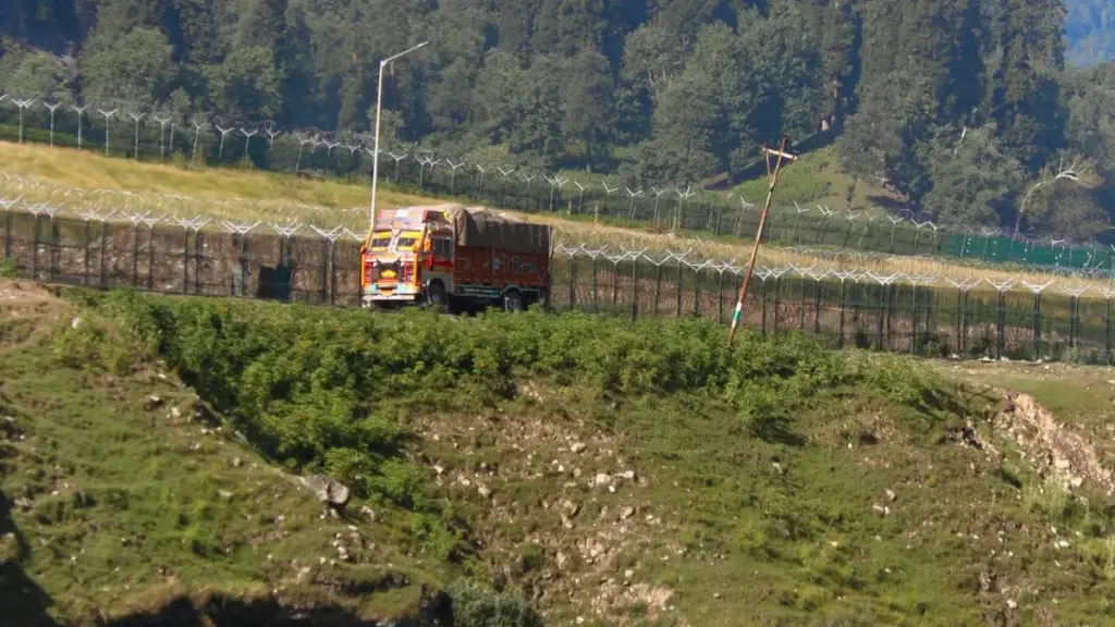 Netflix-de Israeli brendleri bilen işleşmäge we mikro-kreýtor seeding programlaryna girmäge niýetlenen praktik, ädimme-ädim gollanma we aragatnaşyk strategiýasy.