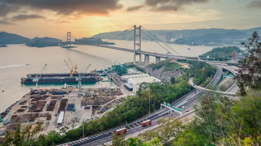 Turkmen yaratjylar üçin Jordan brendlerine LinkedIn arkaly ýetmegiň konkret, ýerli usullary—strategiýalar, mysallar we herekeç meýilnamasy.