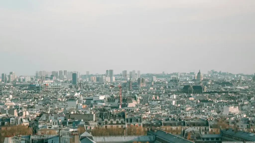 Jordaniýadaky ShareChat döredijilerini tapyp, täze kosmetika önümleriniň habarlylygyny ýokarlandyrmak üçin ýörite ädimler, ýerli trendler we amaly maslahatlar.