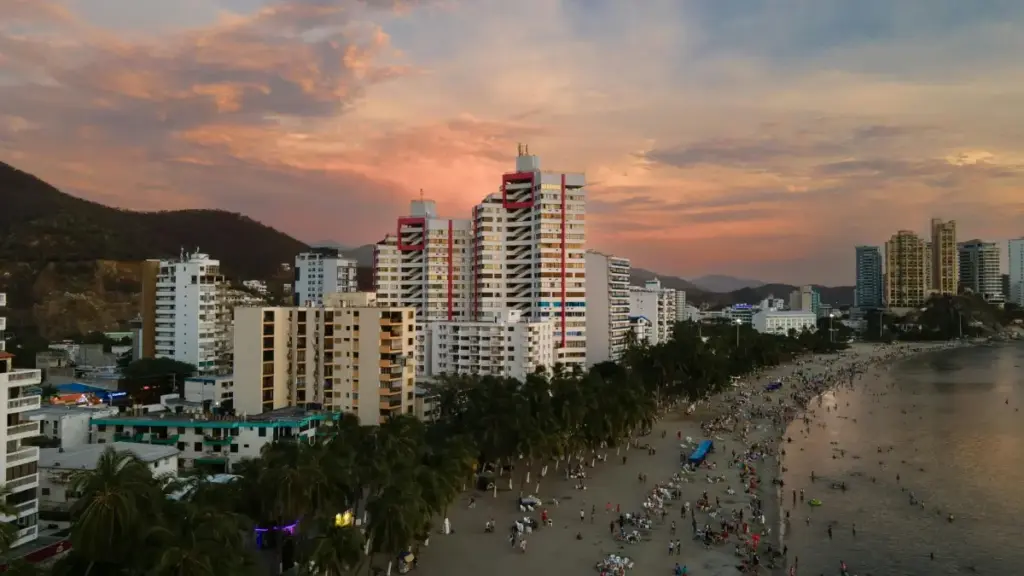 Lazada arkaly Grek brendlerine ýagdaýly ýetmek, sample talap etmek we logistika nähili işlemeli — praktiki, ätiýaçly ädimler we täsirli şablonlar.