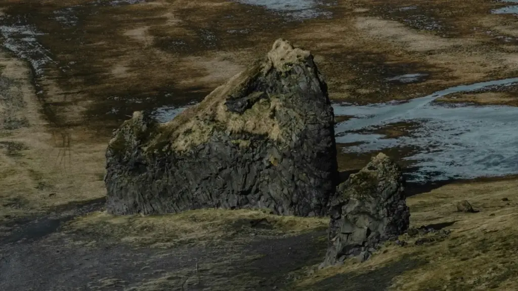 Turkmen sadržaty: Puertoriko markalary bilen TikTok-da aragatnaşyk gurup, moda lookbook-lar döretmegiň praktiki, olaryň ýagdaýyna görä lokalizirlenen ýoluny görkezýär.