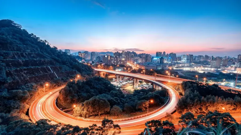 Wietnam HBO Max mazmunlaryny çeper wizual seljerme üçin döredijileri tapmak üçin amallar, VPN howpsuzlygy we enjamlaýyn hyzmatdaşlyk maslahatlary.